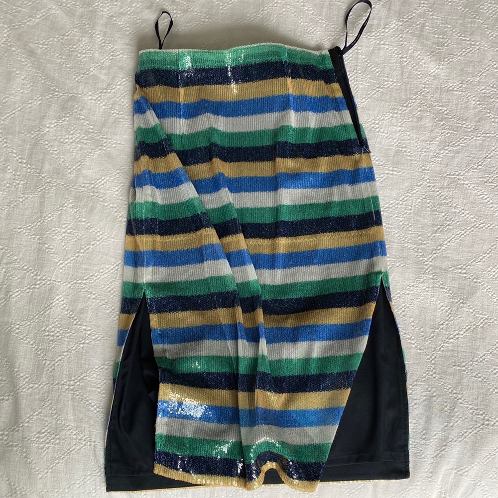 Tommy Hilfiger sequin skirt, size 4